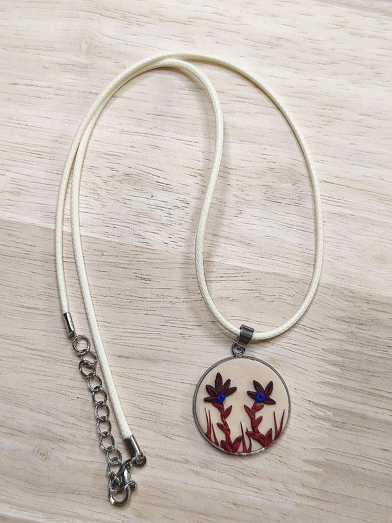 grape woodbine necklace